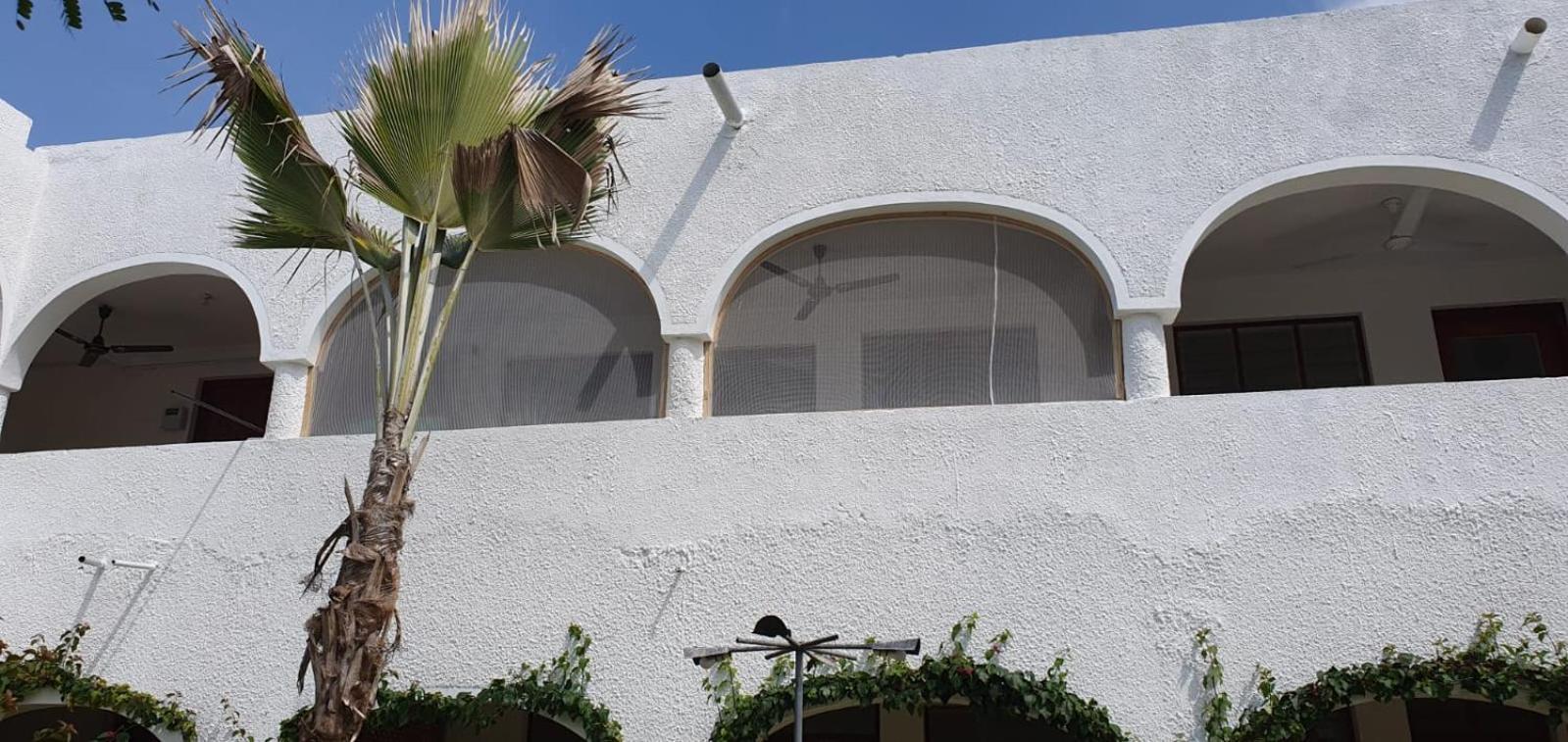 Kaleb'S Beachfront Serviced Studio Apartments Malindi Eksteriør billede