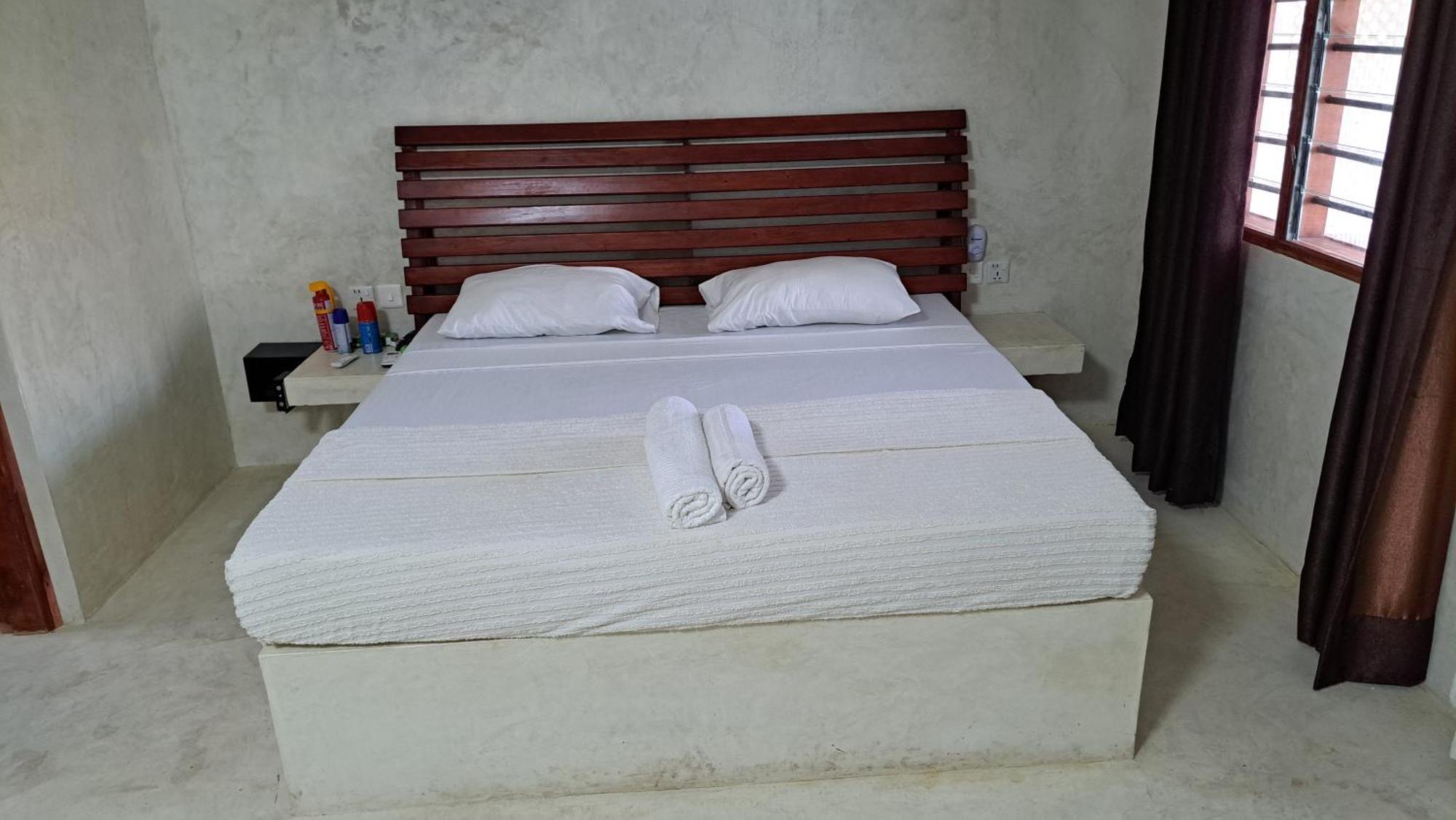 Kaleb'S Beachfront Serviced Studio Apartments Malindi Eksteriør billede